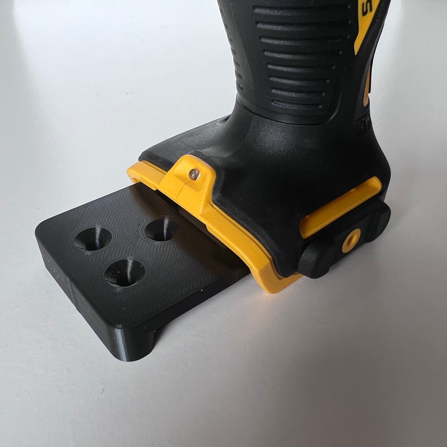 Maschinenhalter Akkufach (für Dewalt 10.8V / 12V)