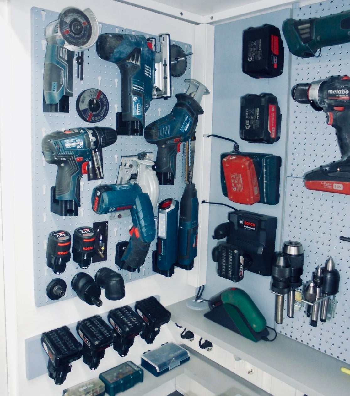 Machine holder battery compartment (for Bosch Professional 12V)