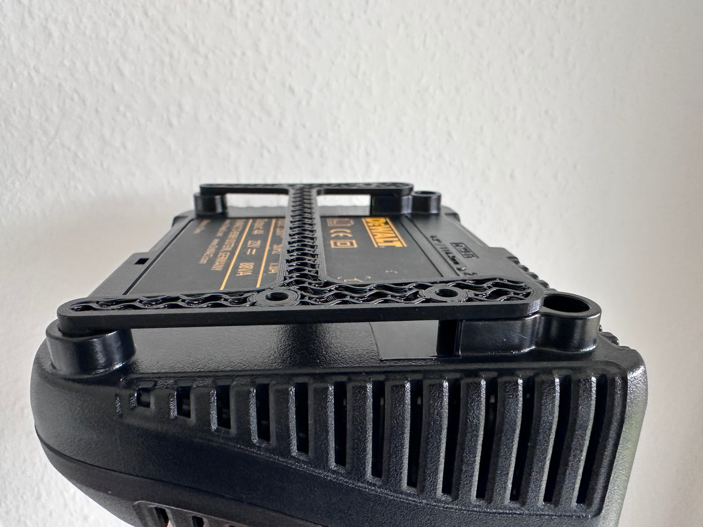 Charger Wall Mount (for Dewalt DCB115)